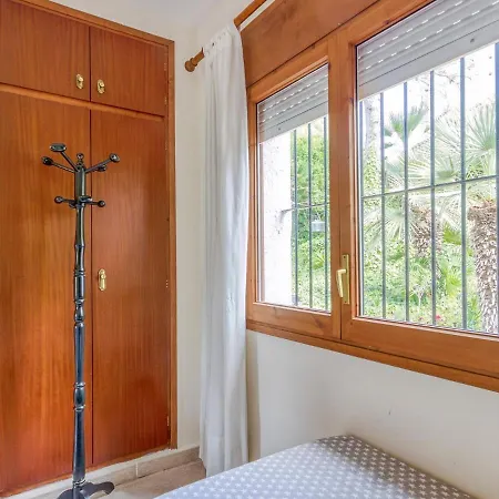 Villa Belvilla By Oyo Cadi Sitges